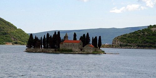 BUCHT VON RISAN > Klosterinsel > Montenegro