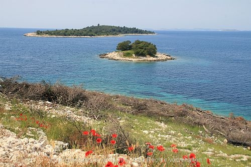 MITTELDALMATIEN > zwischen Sibenik und Split