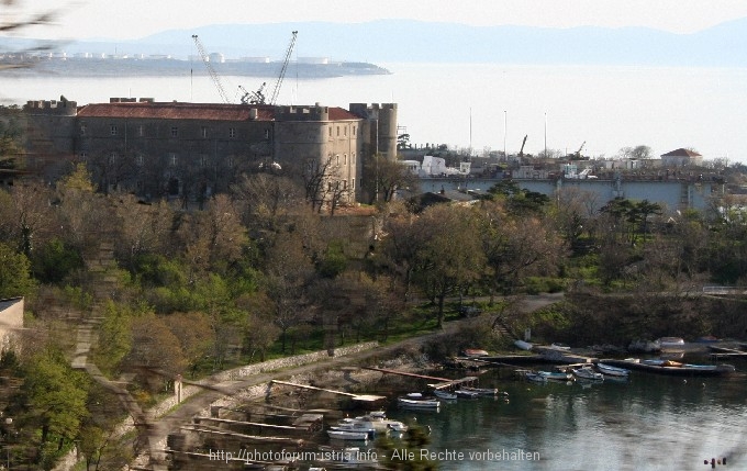 KRALJEVICA > Blick auf das Frankpanenschloss