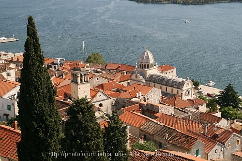 SIBENIK > Blick zur Kathedrale