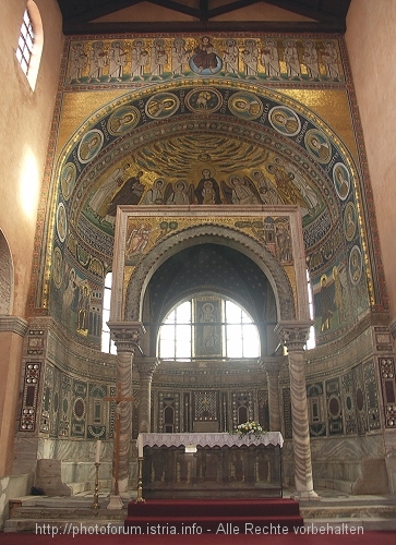 POREC > Euphrasius-Basilika > Altar der Basilika