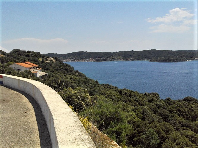 Kvarner: INSEL RAB > Parkplatz bei Lopar 2