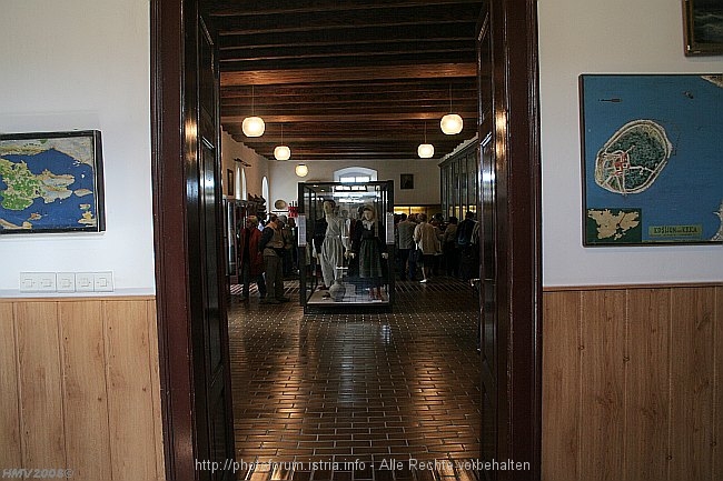 KLOSTERINSEL KOSLJUN > Museum > Eingang