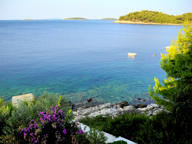 OTOK KORCULA > Karbuni