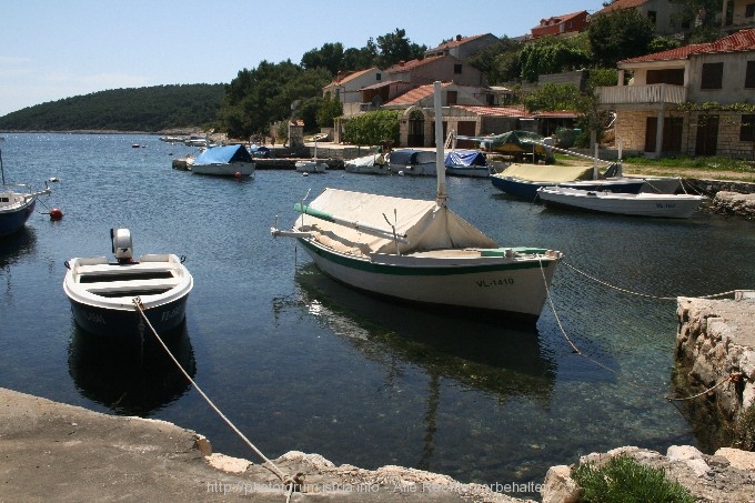 KORCULA > Tri Luke