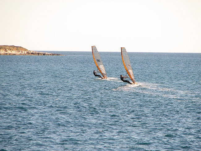 WIND: Premantura > Surfer beim Hallowind