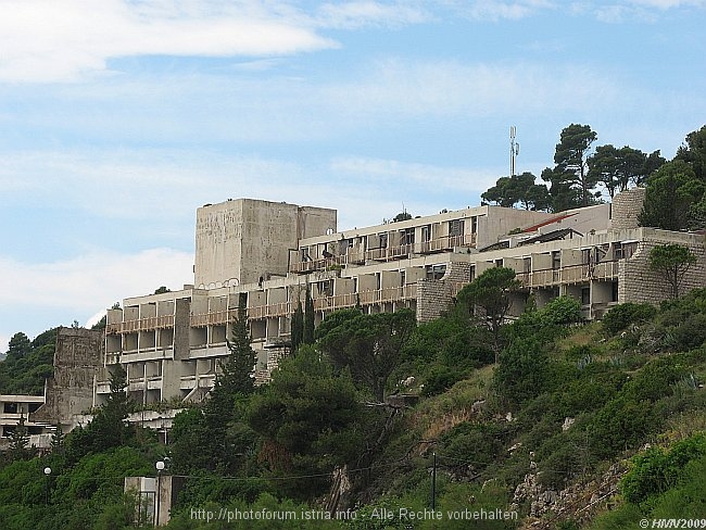 KUPARI 2009 > Hotelruine Goricina