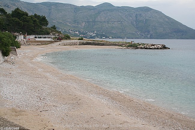 KUPARI 2009 > Badestrand der Hotelbucht