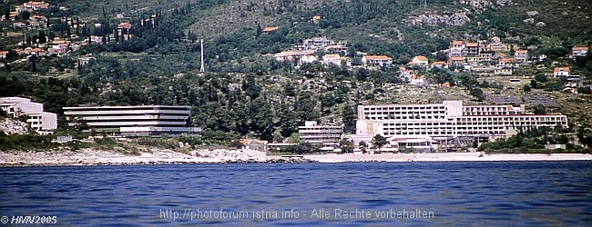 KUPARI 2005 > Hotelbucht vom Meer aus gesehen