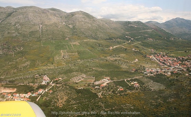 FLUGHAFEN DUBROVNIK > Anflug kurz vor der Landebahn