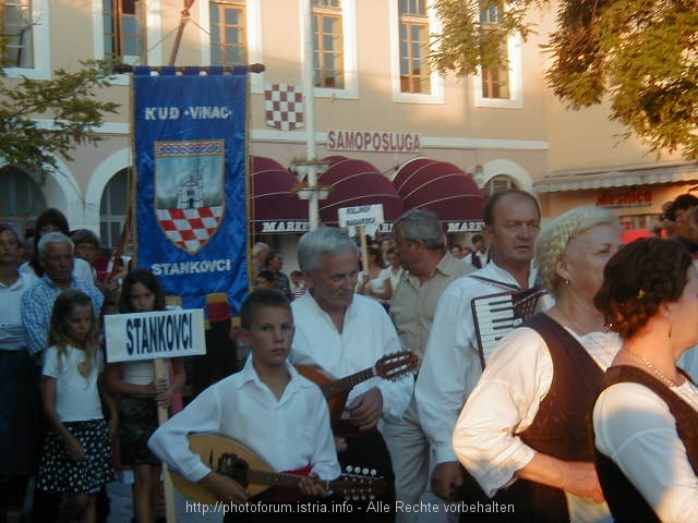 BIBINJE > Festumzug (2)