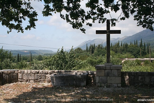 PRIDVORJE > Franziskanerkloster > Kreuz