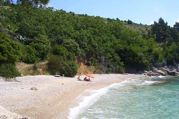 Wanderung nach Blaca 17 > Strand bei Farska