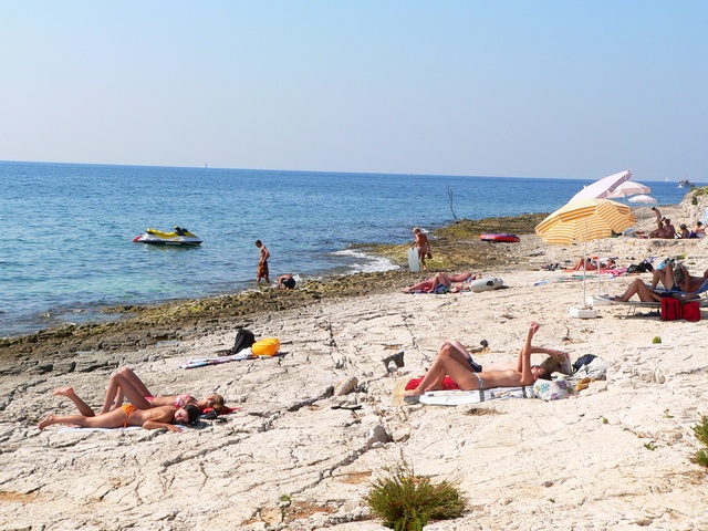 ROVINJ > Amarin > Heißer Strand