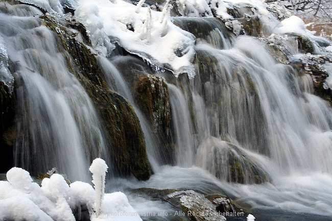 Wintermärchen Plitvice 9