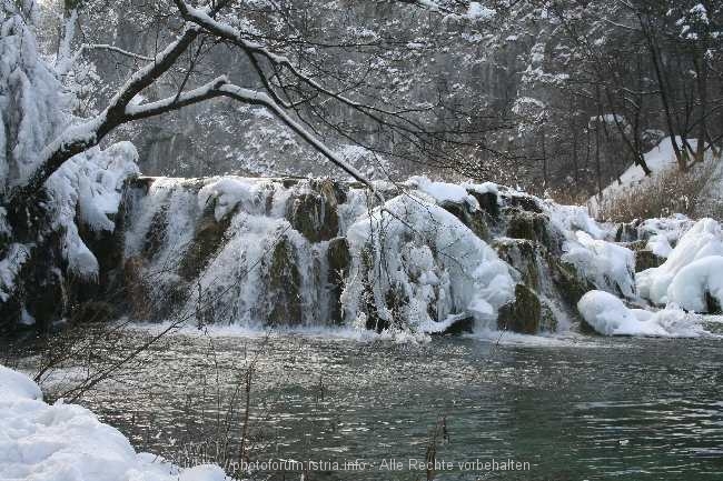 Wintermärchen Plitvice 10