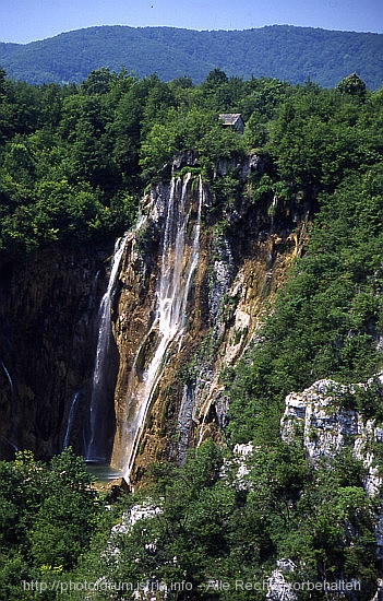 NATIONALPARK PLITVICER SEEN > Der Große Wasserfall Veliki slap