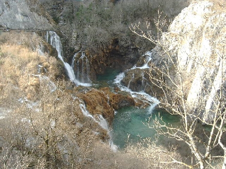 WINTER IM NATIONALPARK PLITVICER SEEN > Sastavci