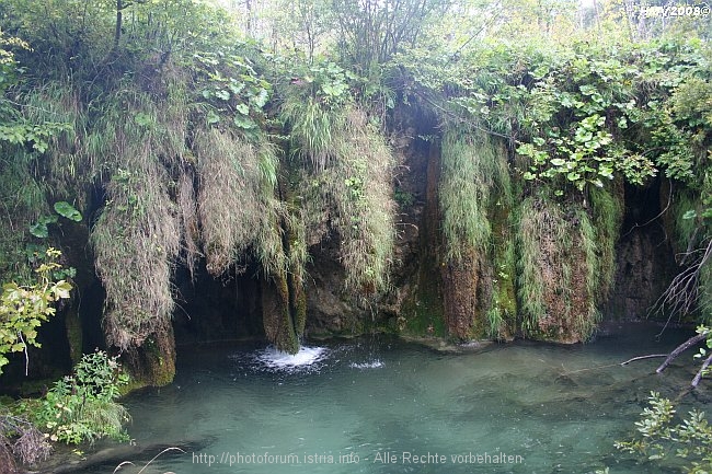 NATIONALPARK PLITVICER SEEN > Burgeti Wasserlandschaft