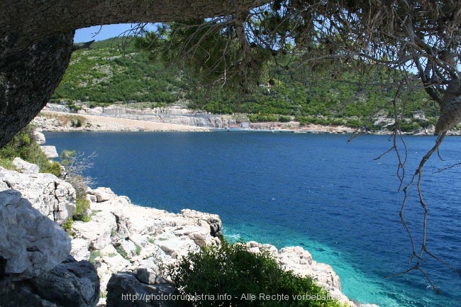 PELJESAC > Prapatno > Fährenanlegestelle