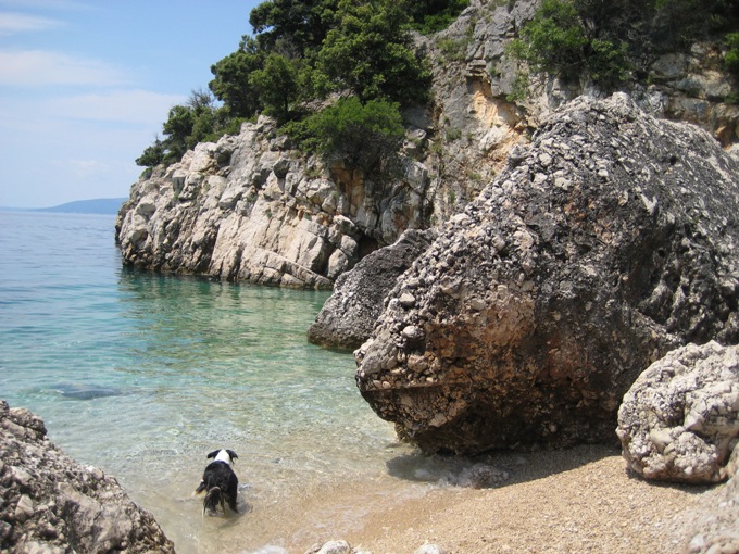 OTOK CRES > Einsame Bucht Cres