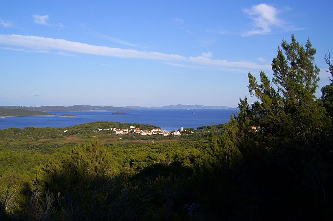 KAPELICA > Blick auf Bozava