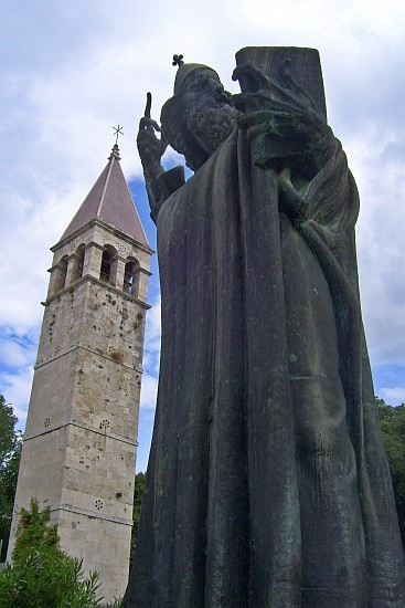 SPLIT > Statue des Bischofs von Nin