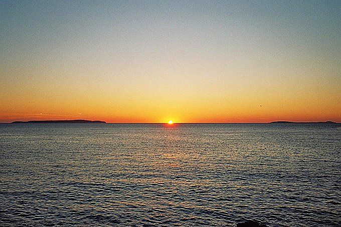 INSEL LOSINJ > Sonnenuntergang zwischen Susak und Vele Srakane