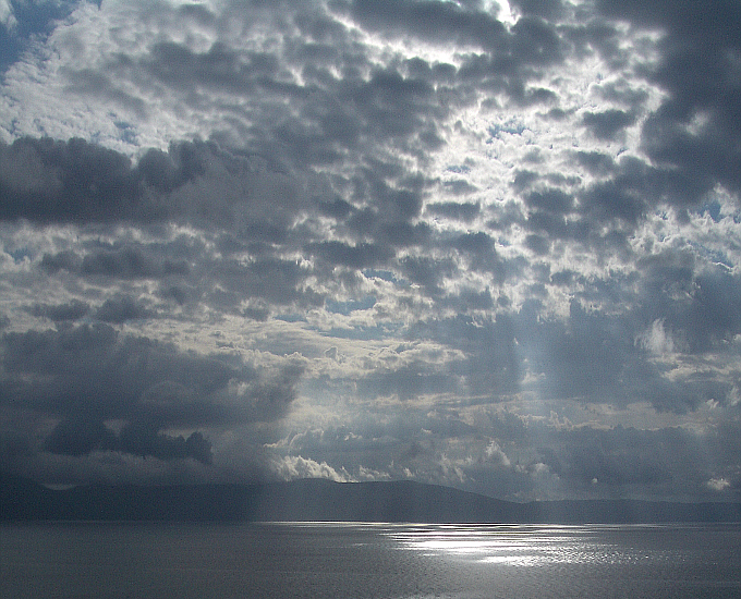 INSEL CRES > Gewitterwolken über der Insel