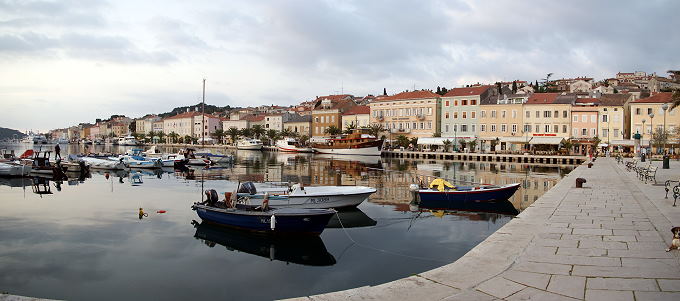 MALI LOSINJ > malerischer Hafen