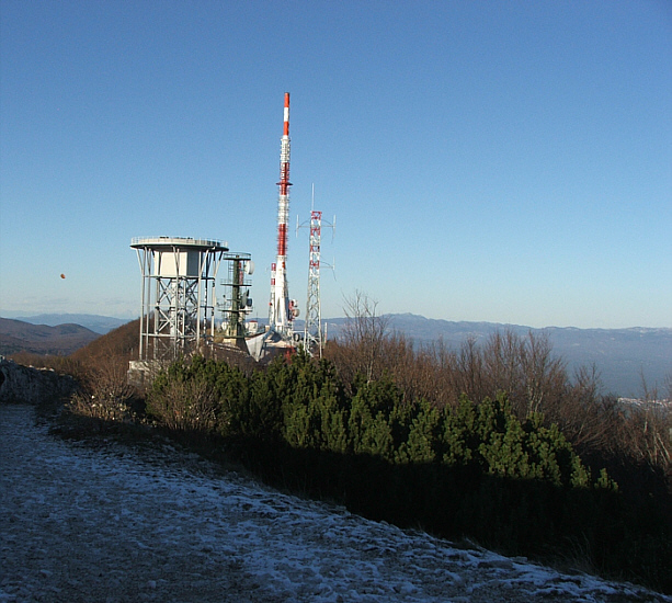 UČKA > VOJAK > Wanderweg in 1400 m Höhe