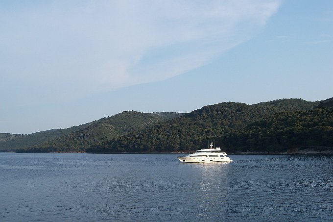Norddalmatien: DUGI OTOK > Bozava > unberührte Küste