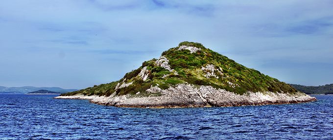 Norddalmatien: PASMAN > unbewohnte Insel