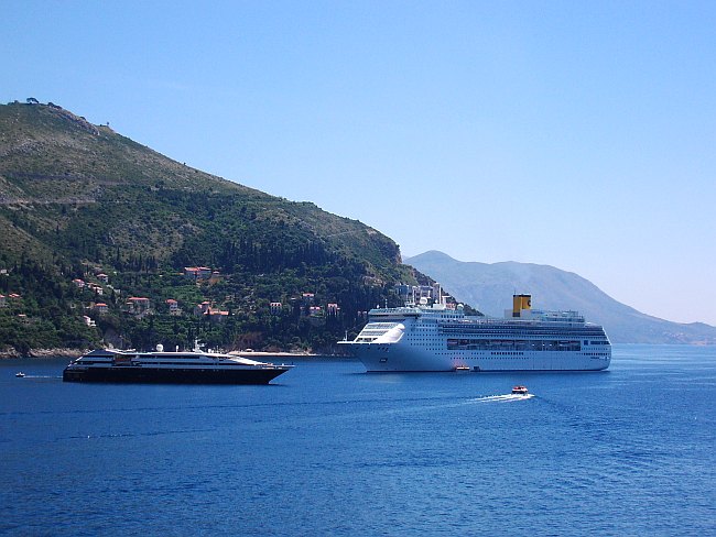 Süddalmatien: ADRIA > Kreuzfahrtschiffe vor Dubrovnik