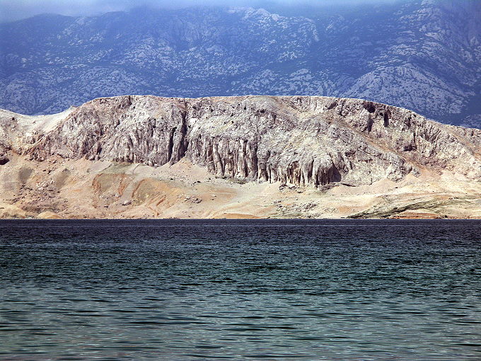 Norddalmatien: PAG > Küste vor dem dem Velebit