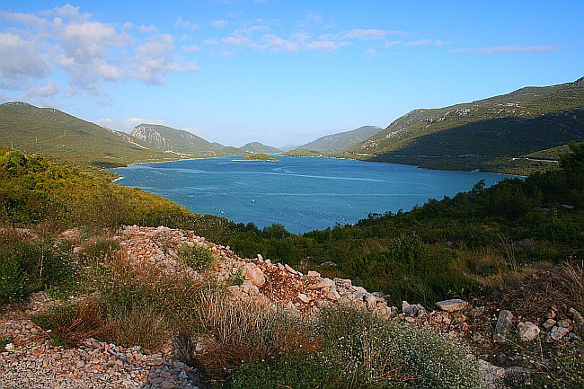 Süddalmatien: MALOSTONSKI KANAL > Adria inmitten der Landschaft