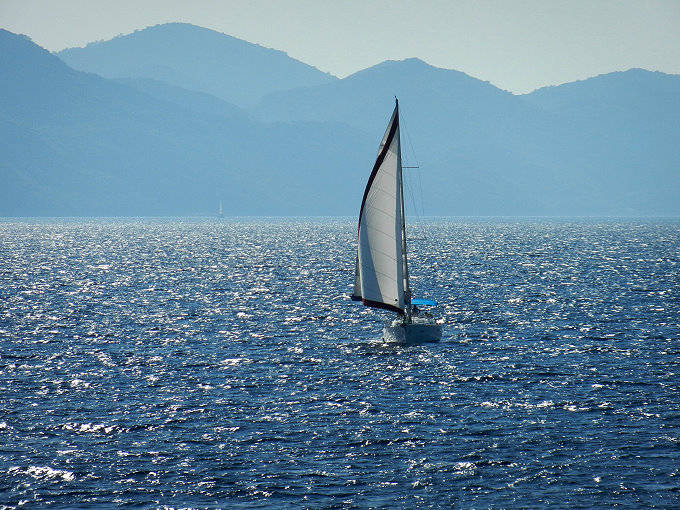 MLJETSKI KANAL > Segeln vor der Insel Mljet