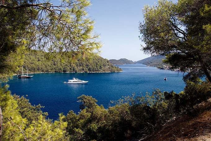 INSEL MLJET > Sommertag in der Bucht von Polace