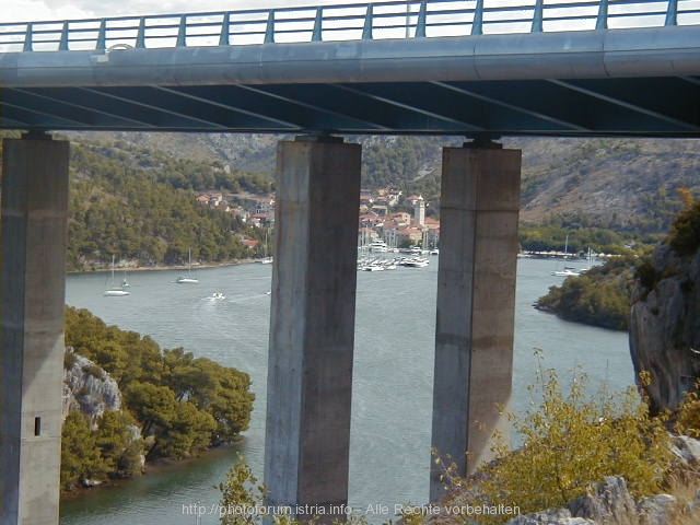 Skradin > Autobahnbrücke