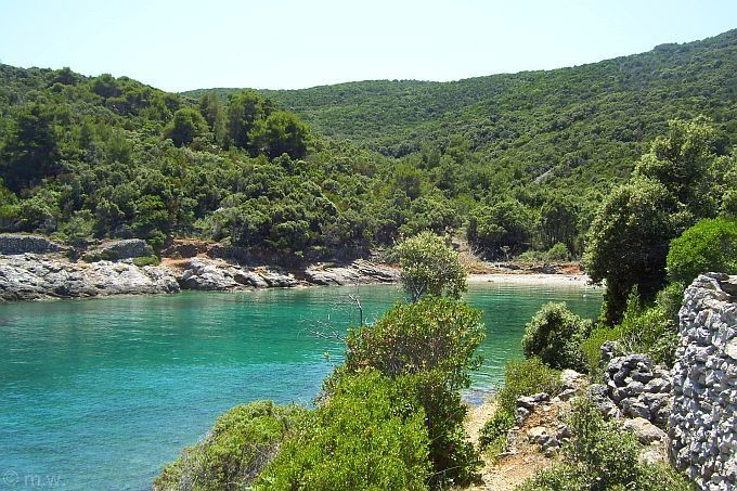 Wanderung zum Kap Kornu 13 > Bucht Jamna