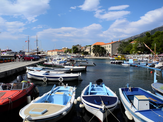 Dalmatien: OTOK BRAC > Bol > Marina