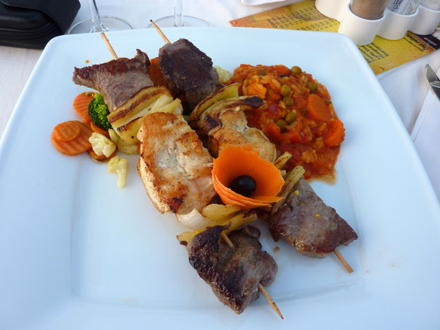 Istrien: Porec:  Restaurant Spadici, Fleischspieß