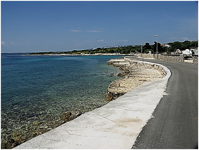 Kvarner TOVARNELE > Dorfstrand