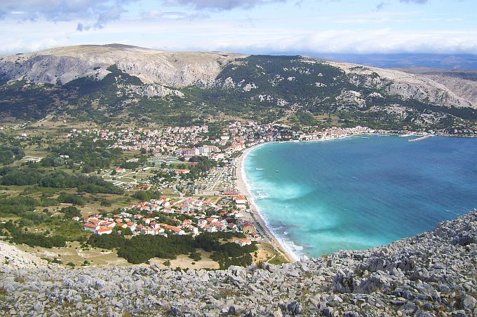 1. Platz < m.w. > Kvarner: BASKA auf Krk > Bucht von Baska