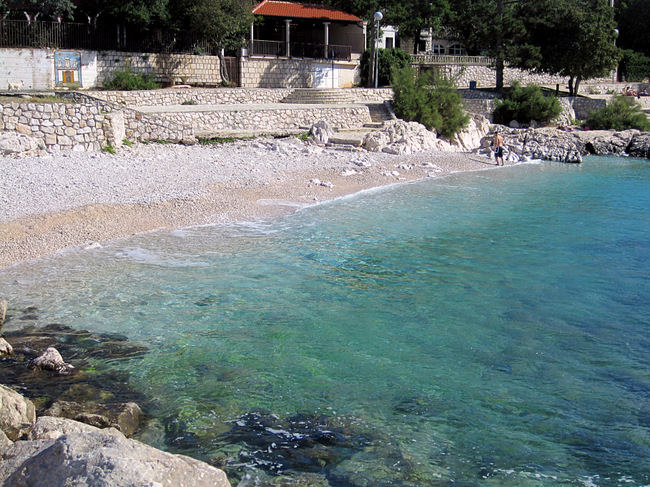 Kvarner: NOVI VINODOLSKI > Strand