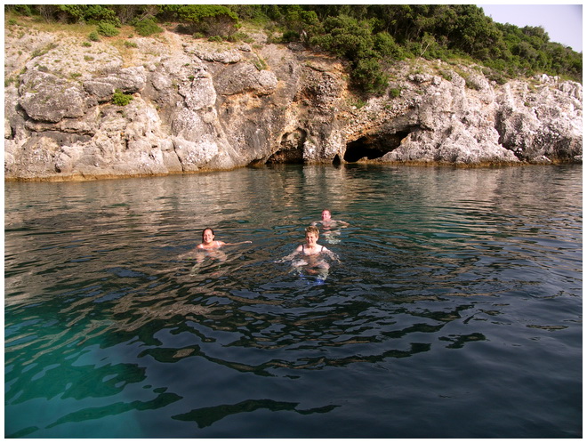 Kvarner: LUBENICE auf Cres > Blaue Grotte