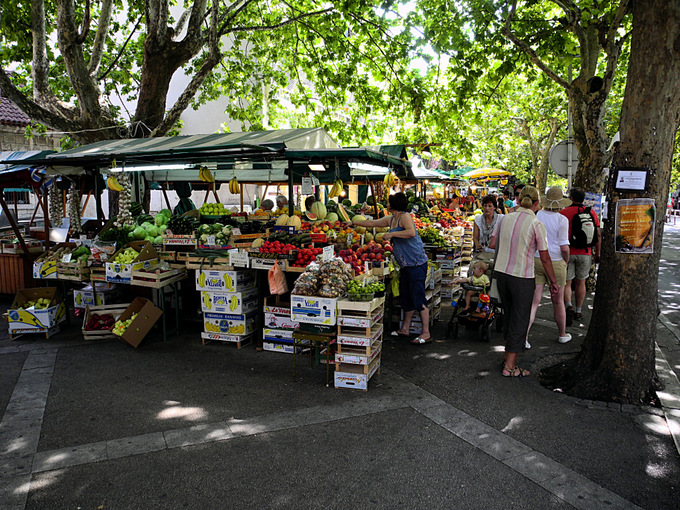 Dalmatien: OMIS > Markt