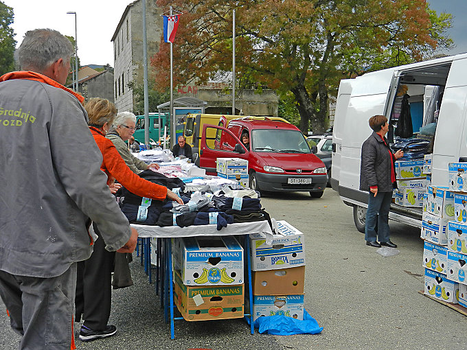 Dalmatien: ZADVARJE > Herbstmarkt