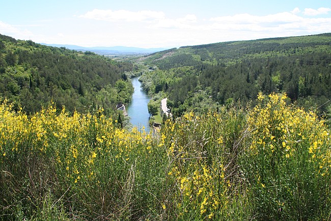 Dalmatien: CETINA südlich des Perucko jezero