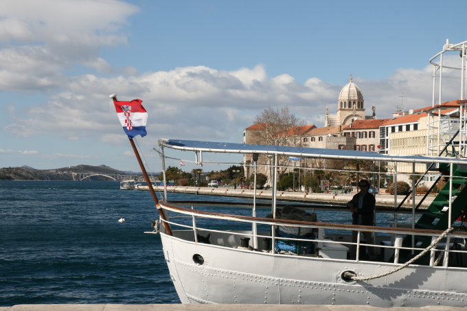 Dalmatien: SIBENIK > an der Krka